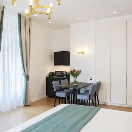 Vestay Montaigne-2