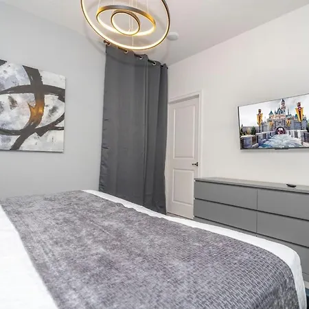 6163 Fantastic Home With 12Bd-3
