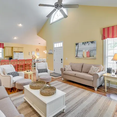 Surfside/Garden City Pet-Friendly Beach House-3