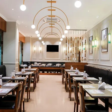 7 Apple Hotel - Viman Nagar Pune-3