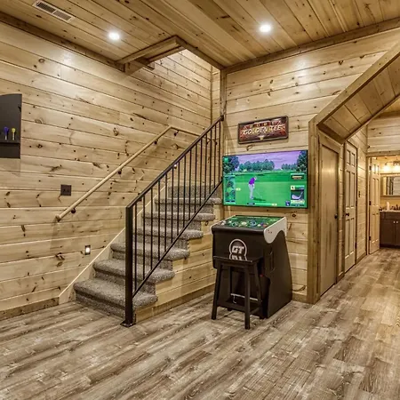 Ern841 - Sweet Feet Retreat - Location, Location, And Private Indoor Pool! Cabin-3