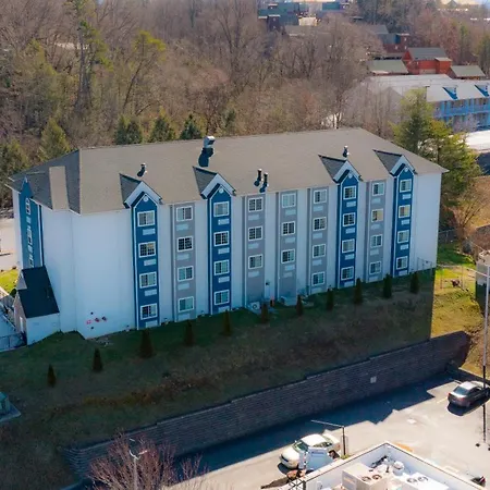 Microtel Inn & Suites By Wyndham Pigeon Forge-3