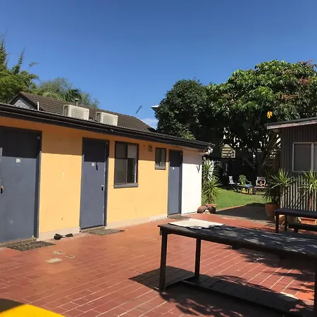 Manly Bunkhouse-3