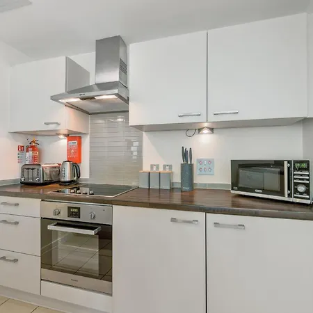 Princes Street Suites-2