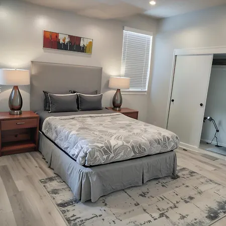 Stayspro - Hollywood Homes Minutes To Everything Spacious And Free Parking-2