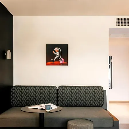 The Standardx, Bangkok Phra Arthit-2