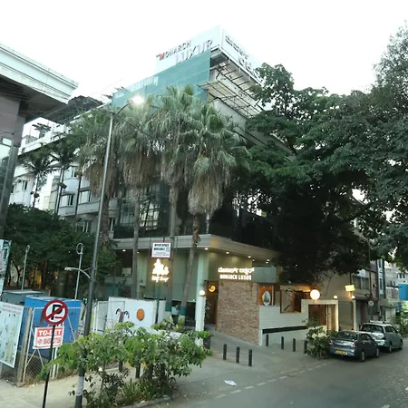 Monarch Luxur - Infantry Road-2
