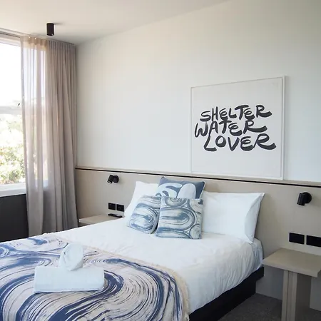 Barrys Beach Road Hotel-3