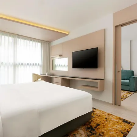 Hyatt Place Bangkok Sukhumvit 1-2
