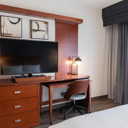 Courtyard By Marriott Cincinnati Midtown/Rookwood-3