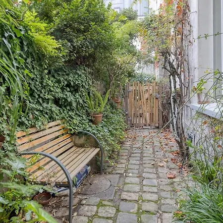 Parisian Loft & Secret Garden-3