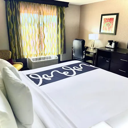 La Quinta By Wyndham Orlando Universal Area - Free Shuttle To Universal-2