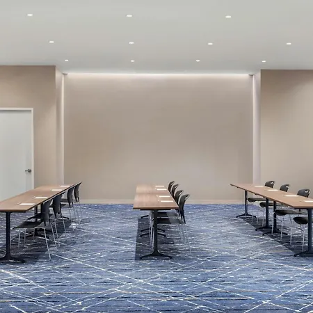 Residence Inn By Marriott The Bronx At Metro Center Atrium-3