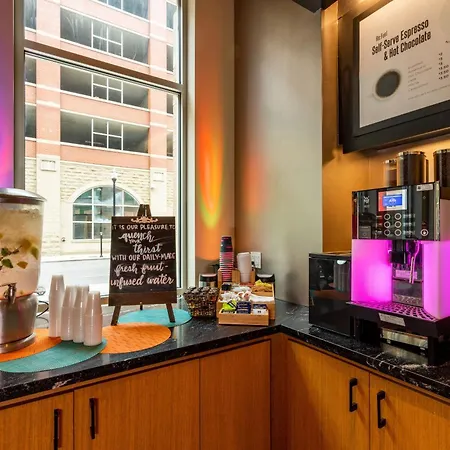 Aloft By Marriott Louisville Downtown-3