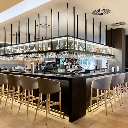 Ac Hotel By Marriott Berlin Humboldthain Park-2