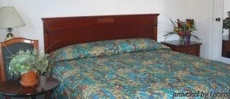 Rose Bowl Motel-2