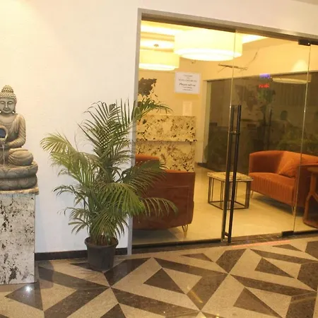 Hotel Comfort Inn-3