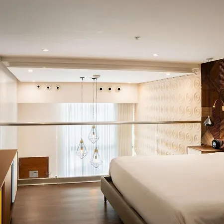 The Fives Downtown Hotel & Residences, Curio Collection By Hilton-3