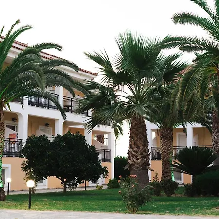 Village Inn Studios & Family Apartments-2