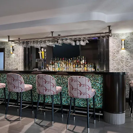 Doubletree By Hilton Chatsworth-2