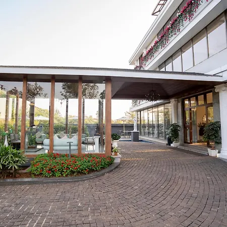 Valentia The Exotic Boutique Hotel - Pure Veg-3