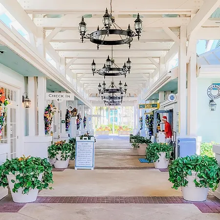 Disney'S Key West Resort Studio Room Sleeps 4-2