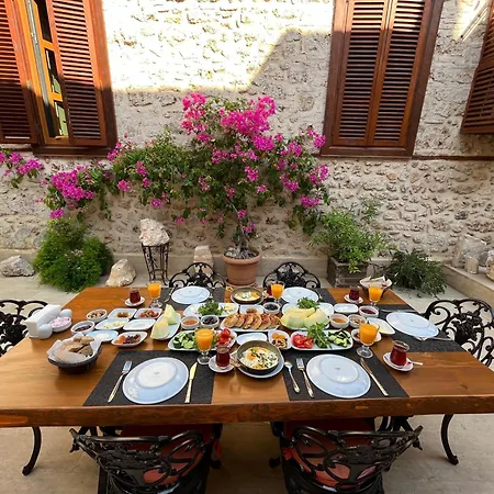 White Garden Hotel-Adult Only-3