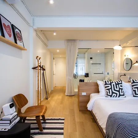Dear Sunday Hometel Bangkok-3
