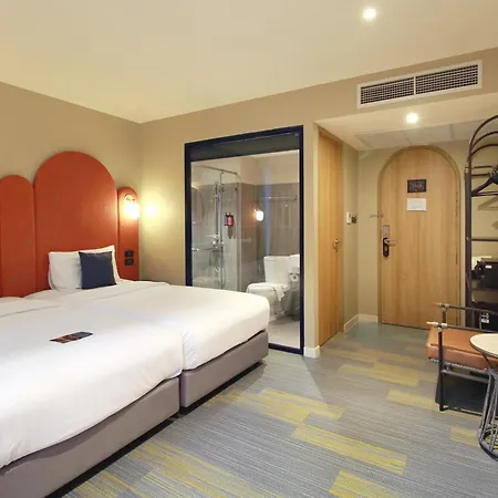 Benjarong Hotel Bangkok Ratchada-3
