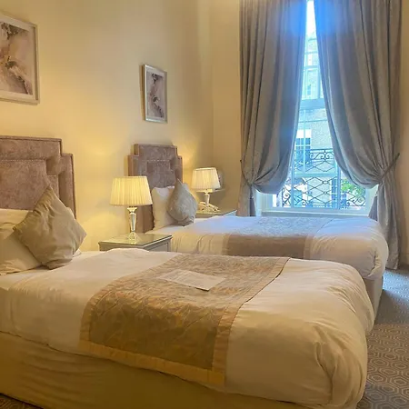 Baggot Court Townhouse-2