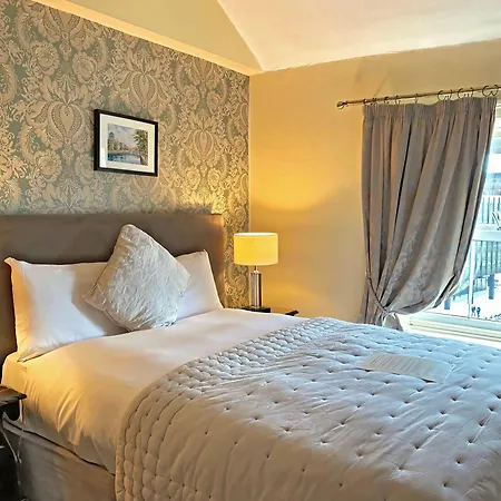 Fitzwilliam Townhouse-2