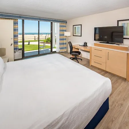 Wyndham Virginia Beach Oceanfront-3