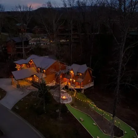 Treehouse River Lodge-3