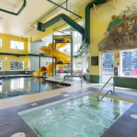Super 8 By Wyndham Calgary Shawnessy Area-3