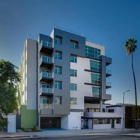 Hollywood Sign View 2 Bed 2 Bath Premium Corner-2