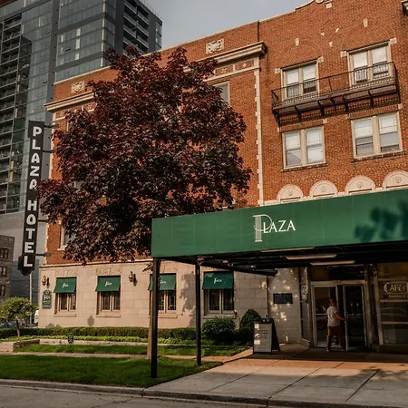 The Plaza Hotel - Milwaukee-2