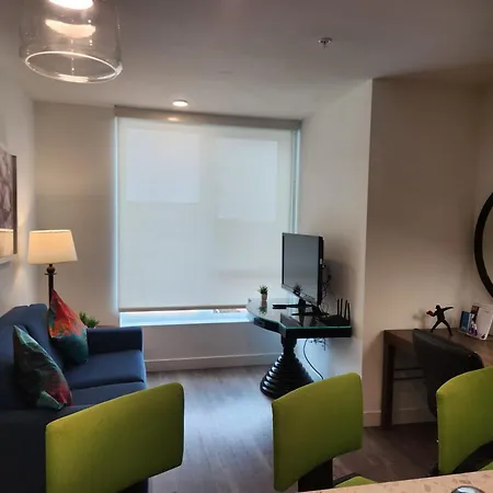 Urban Gorgeous Hollywood Living With Rooftop Views And Bbq, Gym-2