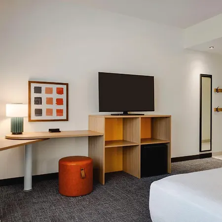 Spark By Hilton Las Vegas Airport-3