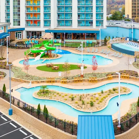 Compass By Margaritaville Hotel Pigeon Forge-3