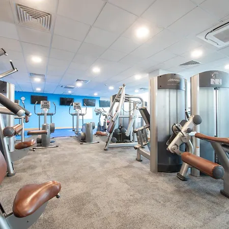 Holiday Inn Edinburgh Zoo By Ihg-2