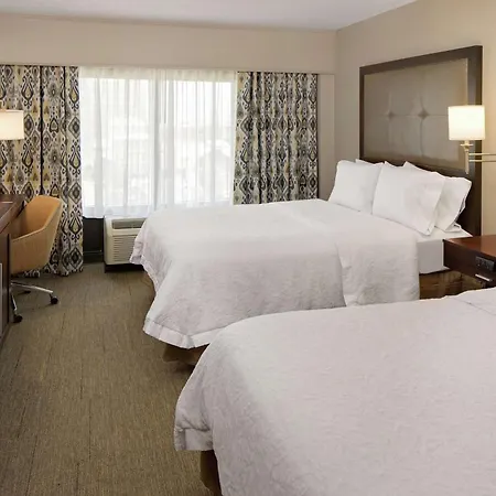 Hampton Inn Louisville Downtown-3
