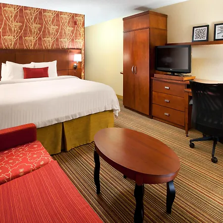 Courtyard By Marriott Las Vegas Convention Center-3
