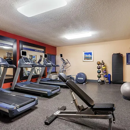 Hampton Inn Milwaukee Airport-3