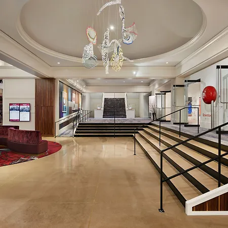 Saint Kate - The Arts Hotel-3