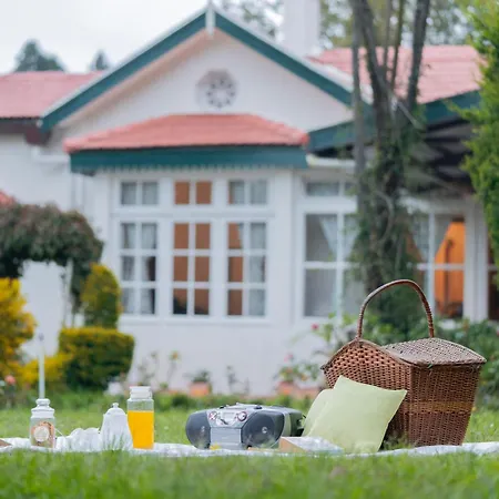Saffronstays Milton Abbott Estate - 2Br Colonial-Era Bungalow With Garden, Golf Course Views & Bonfire Nights Near Ooty Golf Club-3