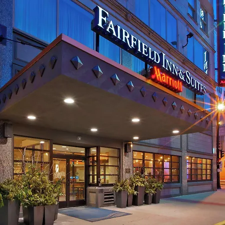 Fairfield Inn & Suites By Marriott Milwaukee Downtown-3