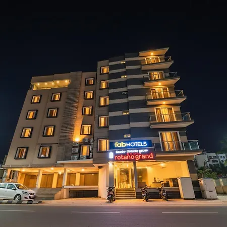 Fabhotel Rotano Grand-2