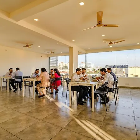 Fabhotel Rotano Grand-3