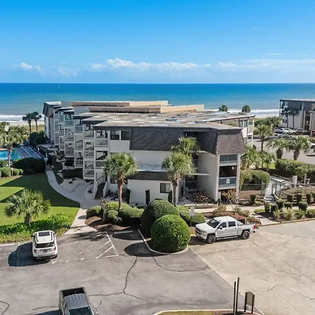 Stunning Oceanfront Condo - The Crows Nest-3