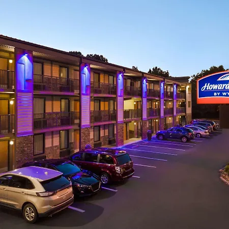 Howard Johnson By Wyndham Pigeon Forge-3